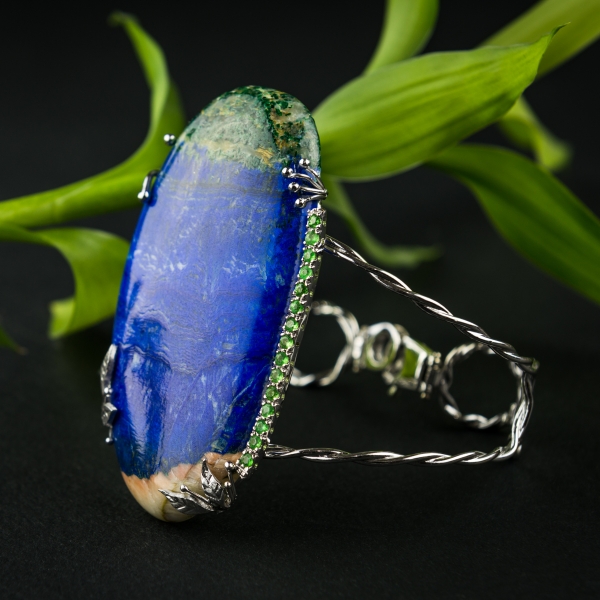ART.51 - Bracciale in oro bianco con cabochon di azzurrite, malachite e granati grossularia tsavoriti naturali